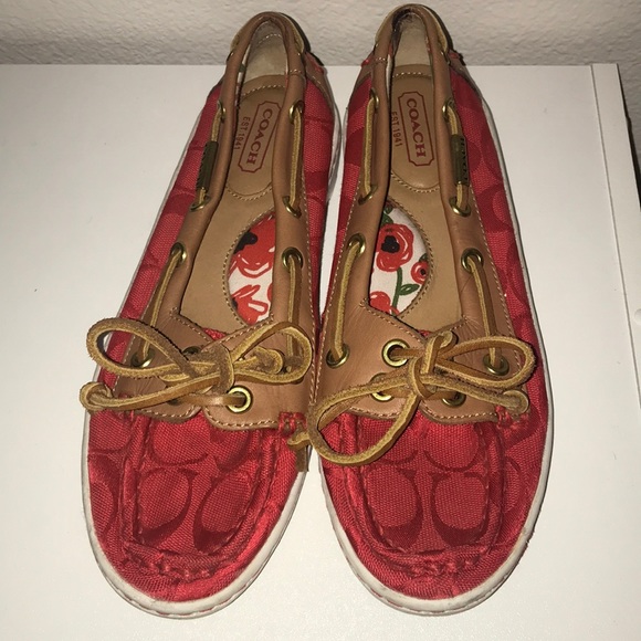 Red boat shoes - Picture 1 of 1